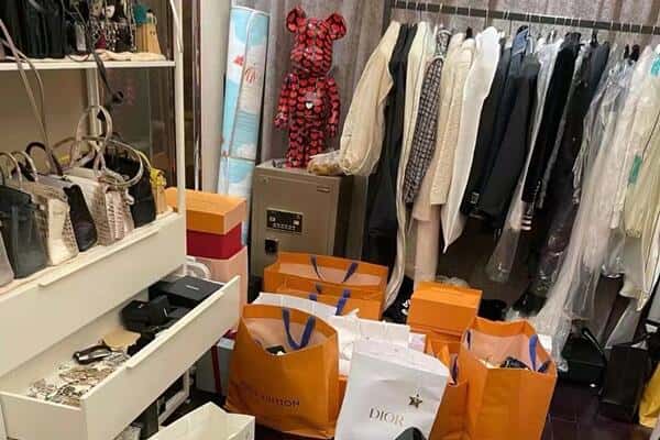 牡丹江阳明回收一线品牌衣服